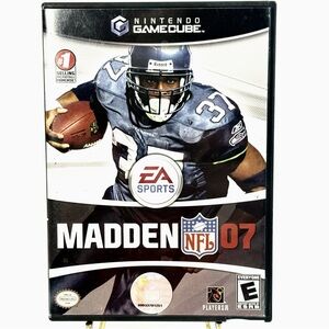 Vtg Nintendo GameCube Madden NFL 07 EA Sports Rated E Family Fun Entertainment